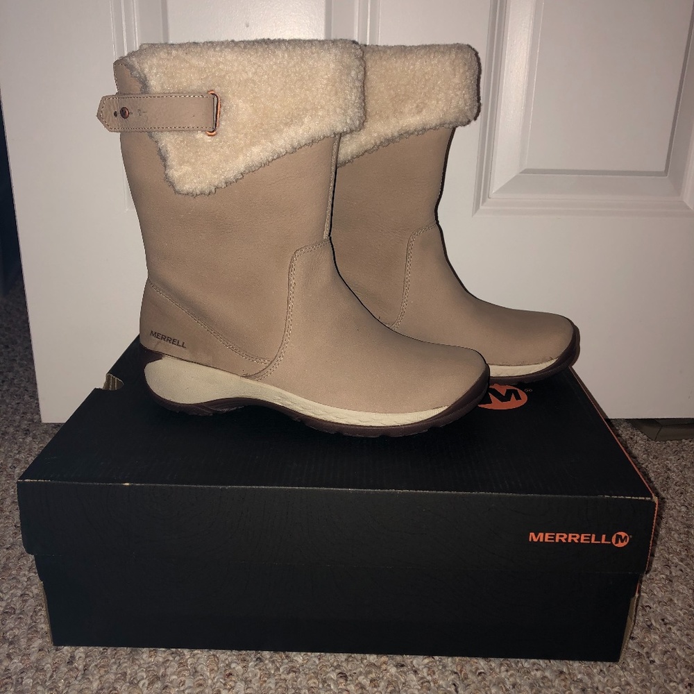 Merrell boot size 7 - Picture 4 of 6